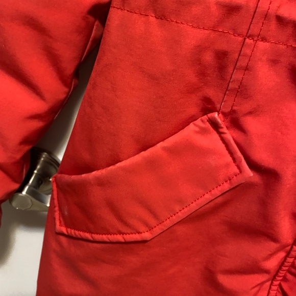 Canada Goose Red Ski & Snow Jacket - Picture 13 of 16